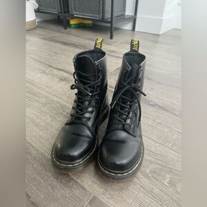 Women’s Dr. Martens